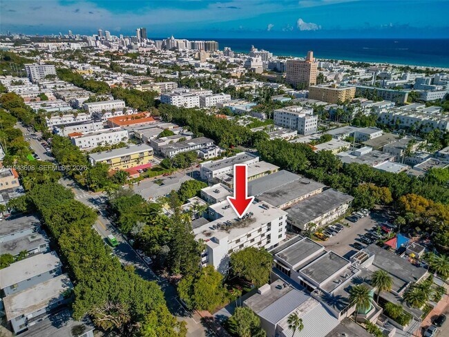 Building Photo - 631 Jefferson Ave