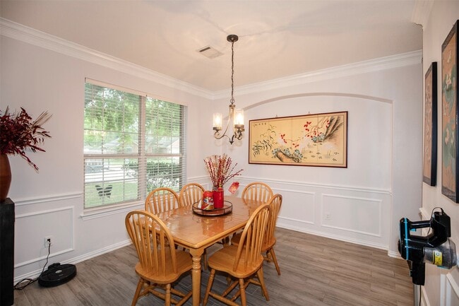 Building Photo - 601 Canyon Crest Dr