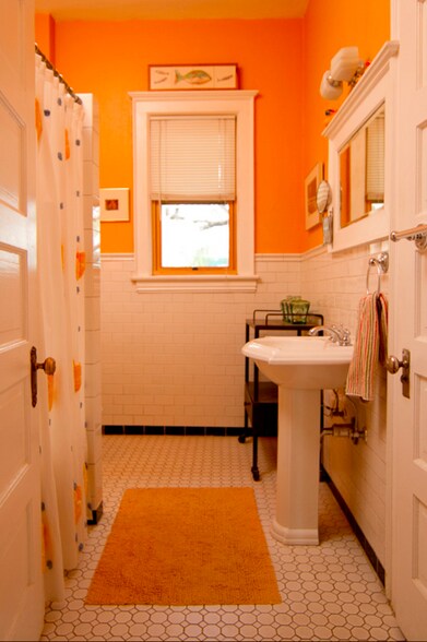 Building Photo - 901 N 3rd Ave