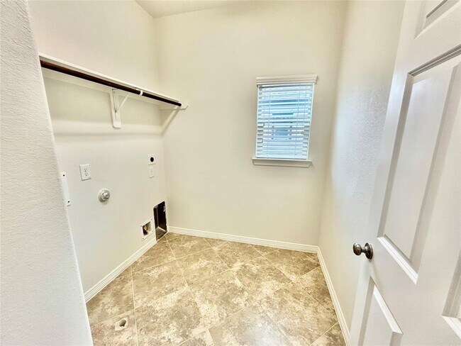 Building Photo - 1507 Peyton Oaks Pl