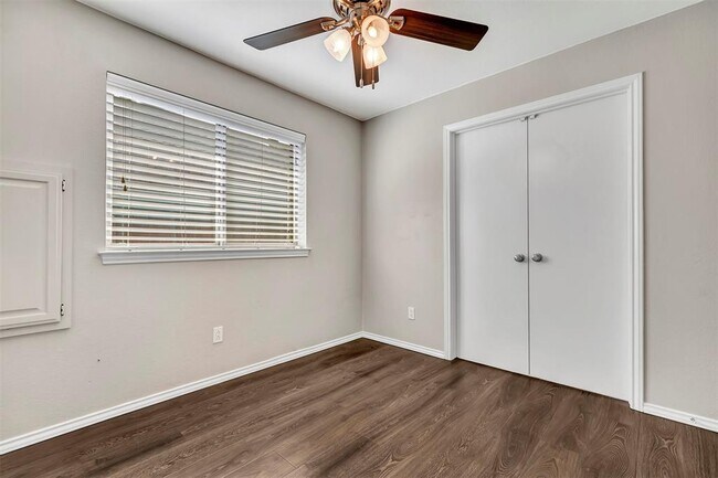 Building Photo - 3 Cedar Elm Cir