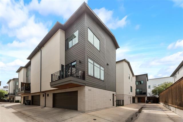 Building Photo - 2107 Bennett Ave