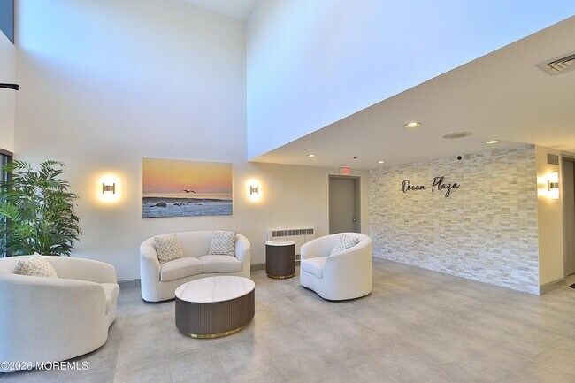 Building Photo - 525 Ocean Blvd