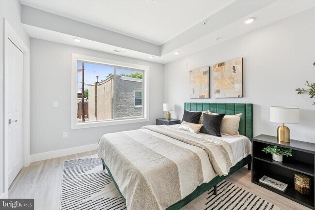 Building Photo - 2401 N 2nd St