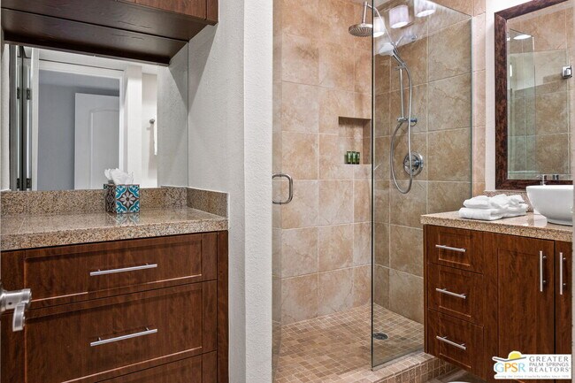 Building Photo - 45405 Lupine Ln