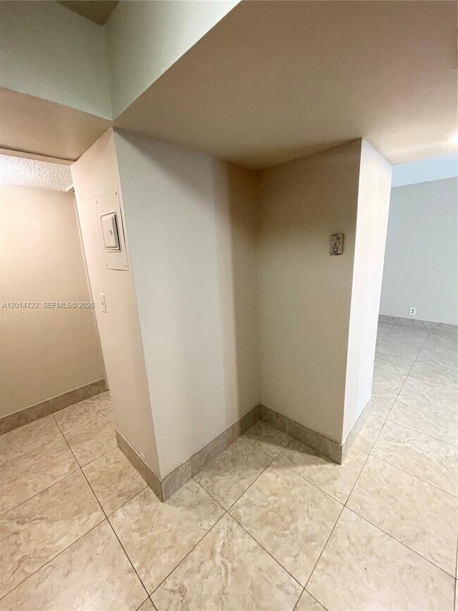 Building Photo - 2000 Atlantic Shores Blvd