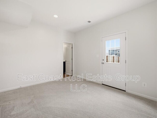Building Photo - 22 Kirby Ct