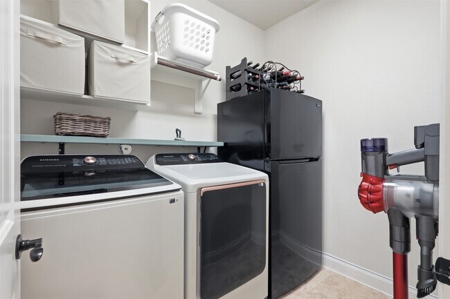 Building Photo - 12911 Chatfield Manor Ln