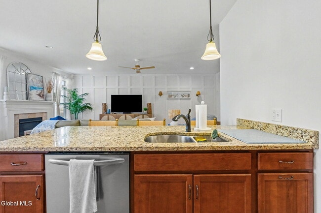 Building Photo - 4B Inglewood Dr