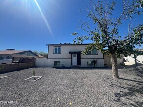 Building Photo - 4525 E Alta Vista Rd