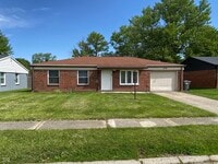 Building Photo - 7910 Roy Rd