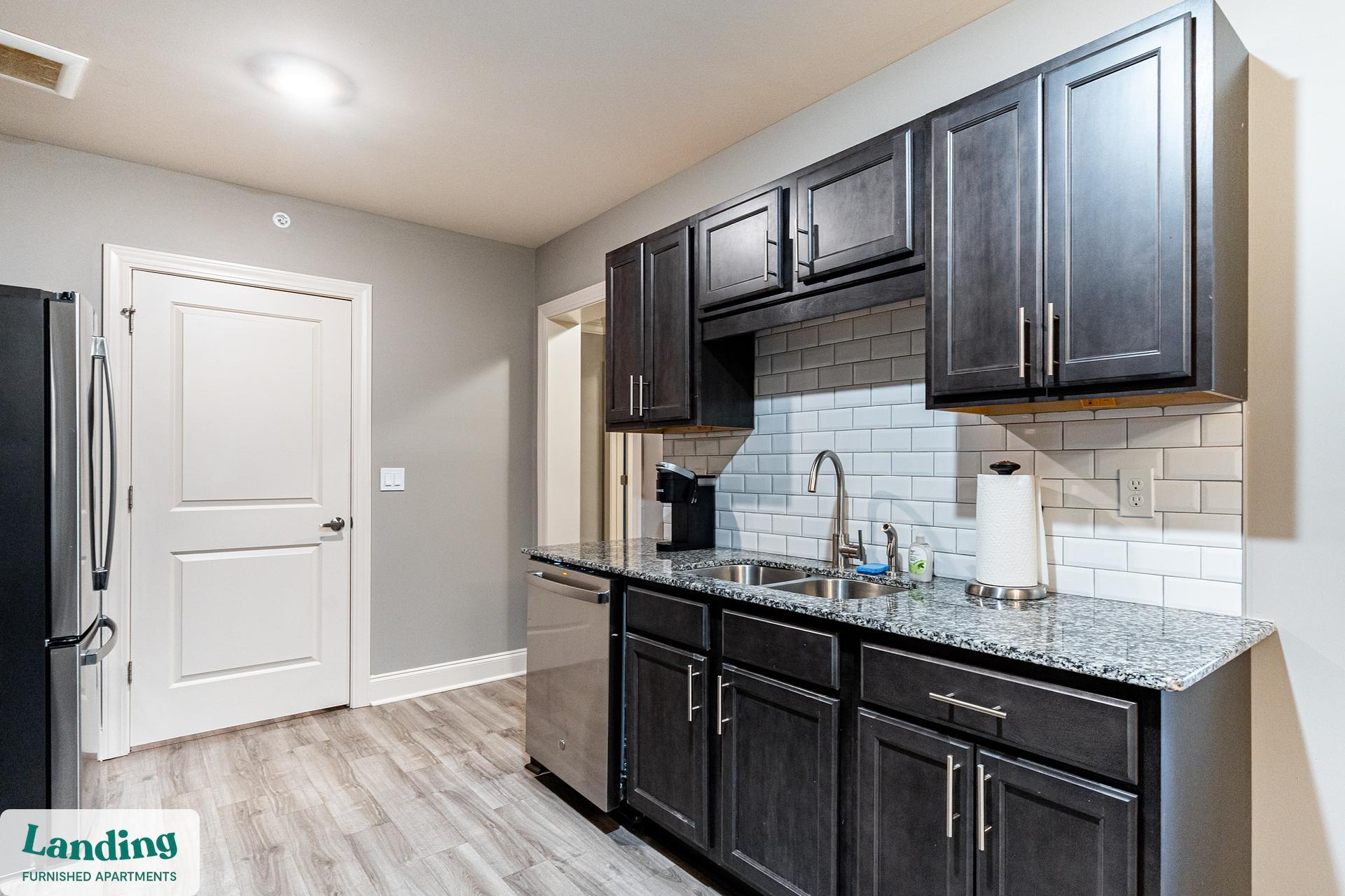 Building Photo - 305 Laredo Dr