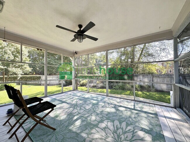 Building Photo - 948 Forest Lakes Cir
