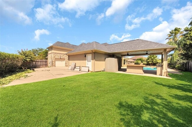 Building Photo - 21135 Kelliwood Park Ln