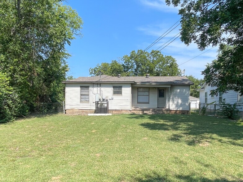 Building Photo - 3132 Daughtrey Ave