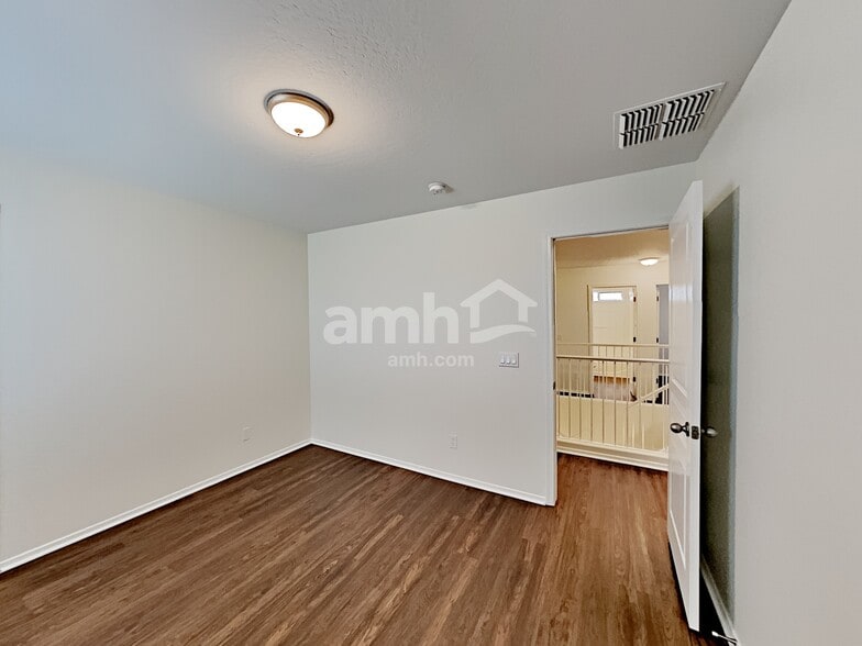 Building Photo - 3740 E Morenci Rd