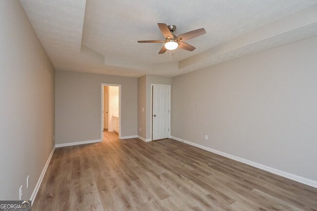 Building Photo - 280 Pleasant Hills Dr