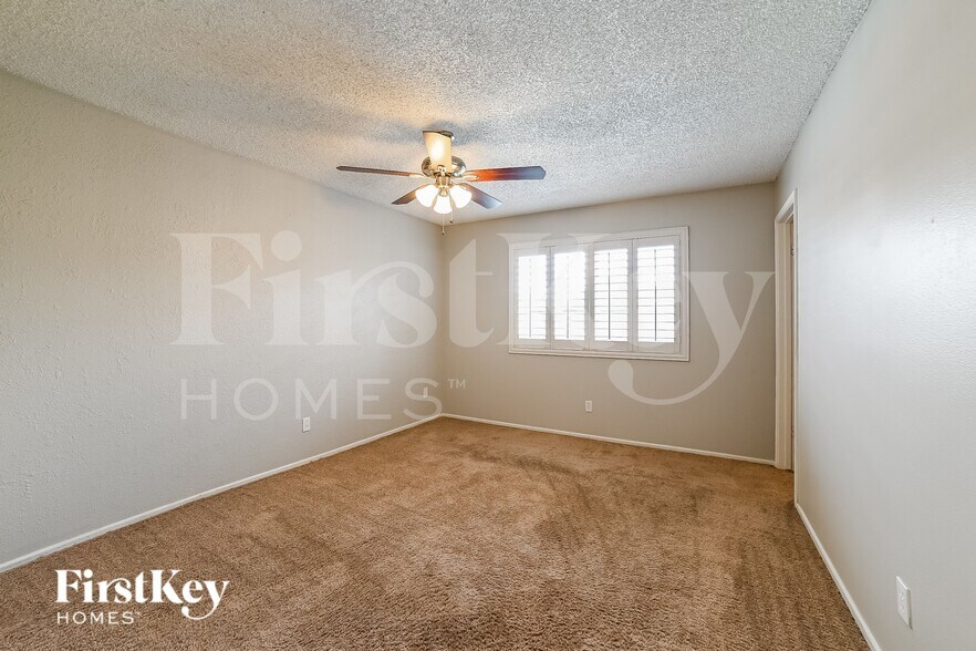 Building Photo - 4120 W Ironwood Dr