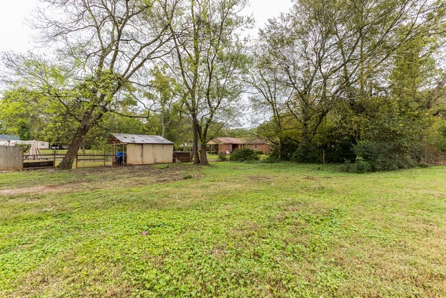 Building Photo - Decatur Property