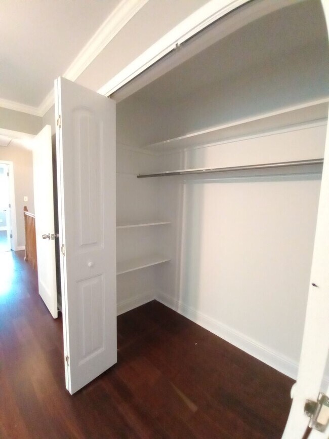 Building Photo - General Ogden