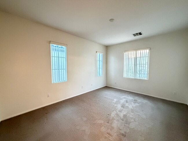 Building Photo - 9861 Iris Valley St