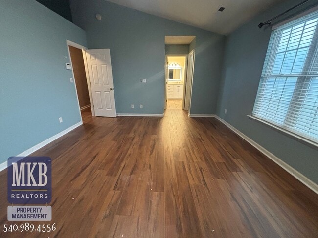 Building Photo - 6423 Westshire Ct