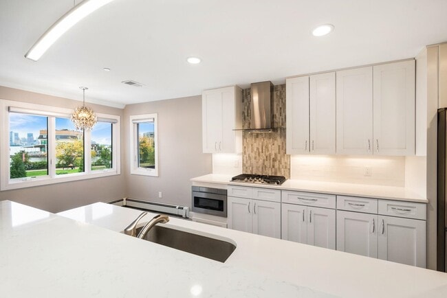 Building Photo - 14A Riverview Cir