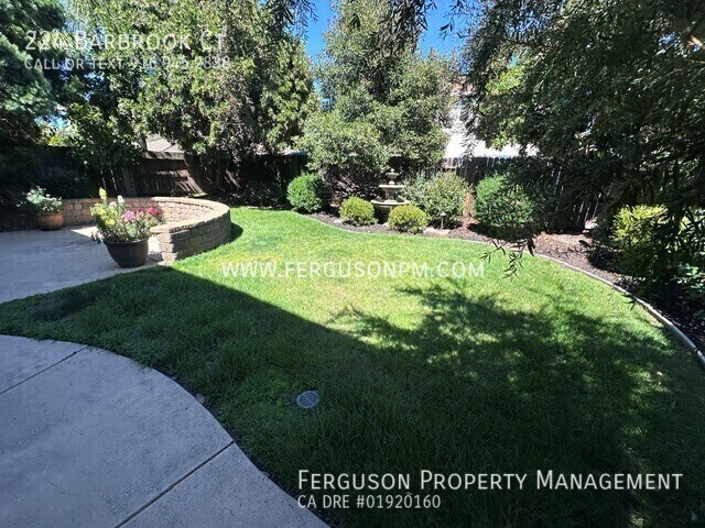 Building Photo - 224 Barbrook Ct
