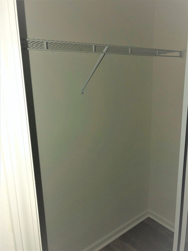 Building Photo - 2/2 Dolphin Villas Condo, Gulf Shores!