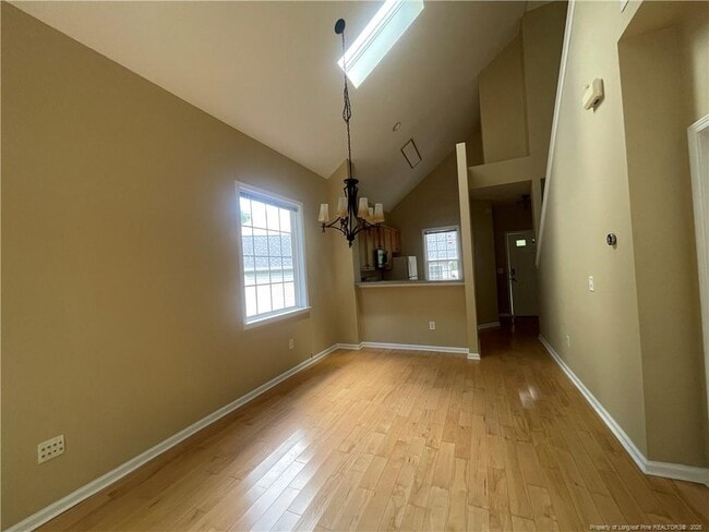 Building Photo - 112 Summit Oaks Ln