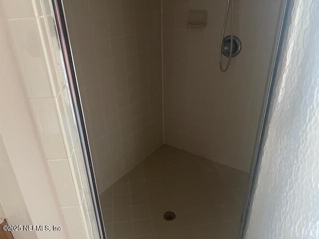 Building Photo - 2095 Willesdon Dr E