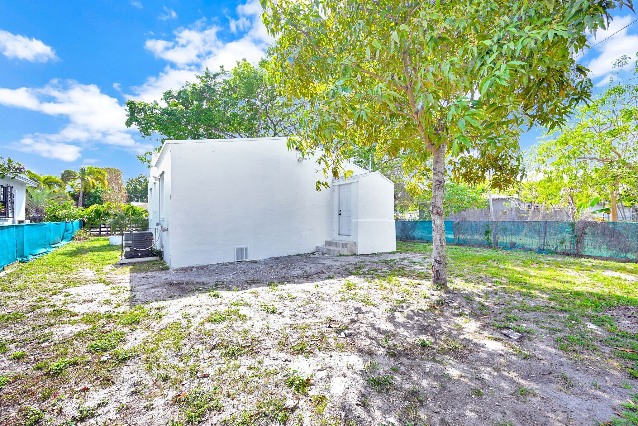 Building Photo - 503 NW 47th St