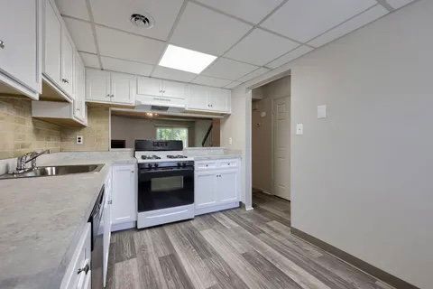 Building Photo - 341 Greenland Dr