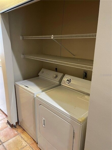 Building Photo - 5213 SW 92nd Ct