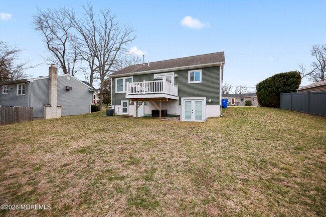 Building Photo - 5 Cortland Rd