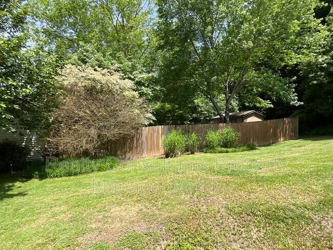 Building Photo - 6609 Poplar Grove Trail