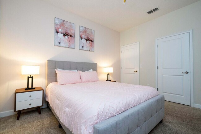 Building Photo - 3153 Pequod Pl