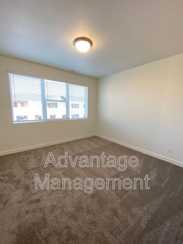 Building Photo - 531 S 1080 W