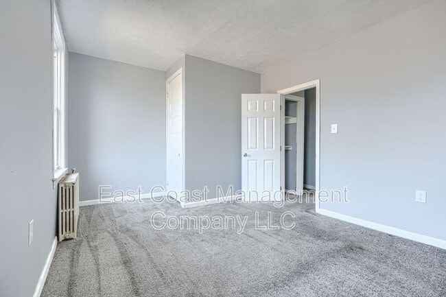 Building Photo - 3213 Elmley Ave