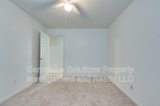 Building Photo - 1035 Watauga Ct