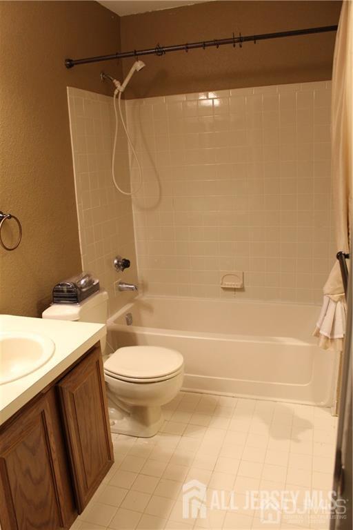 Building Photo - 5219 Ravens Crest Dr