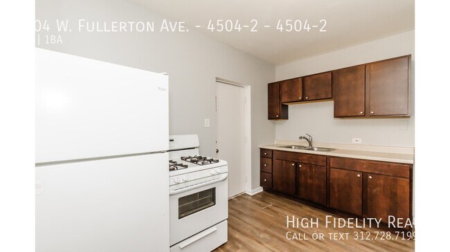 Building Photo - 4504 W Fullerton Ave