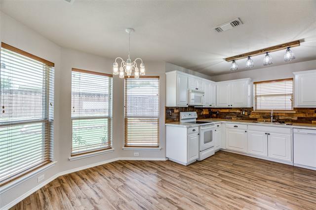 Building Photo - 2412 Heads And Tails Ln
