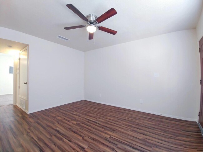 Building Photo - 1021 Coal Ave SW