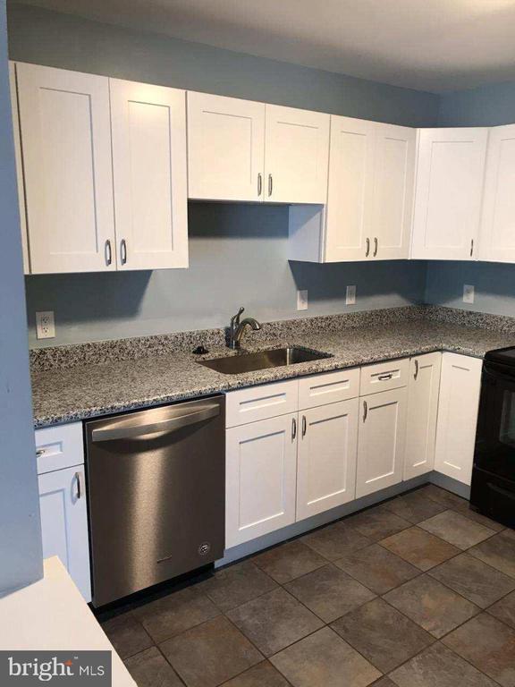 Building Photo - 6407 Spruce Mill Dr