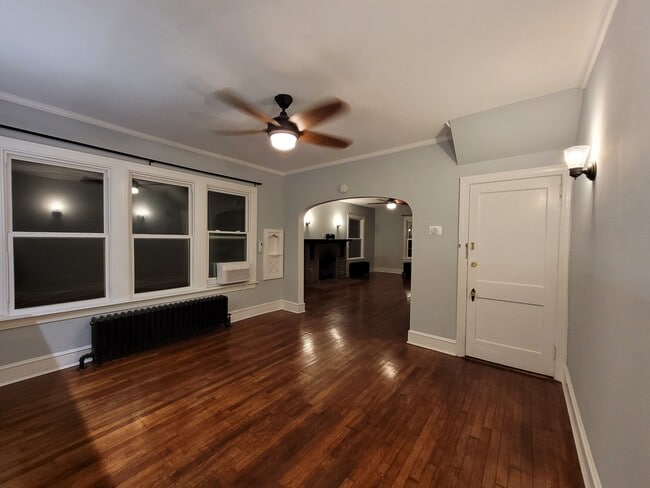 Building Photo - 115 Walnut St