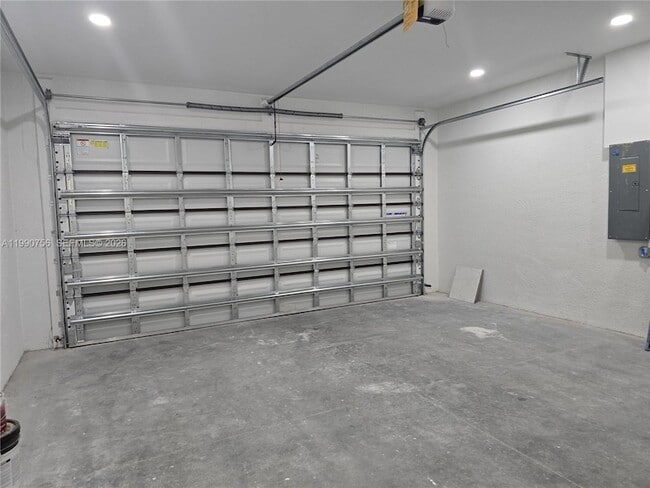 Building Photo - 4624 Connie Ave N