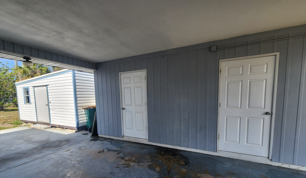 Building Photo - 22190 Laramore Ave