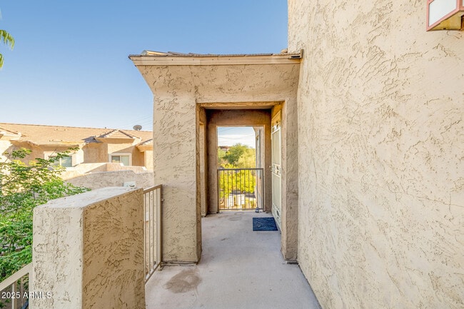Building Photo - 12050 N Panorama Dr