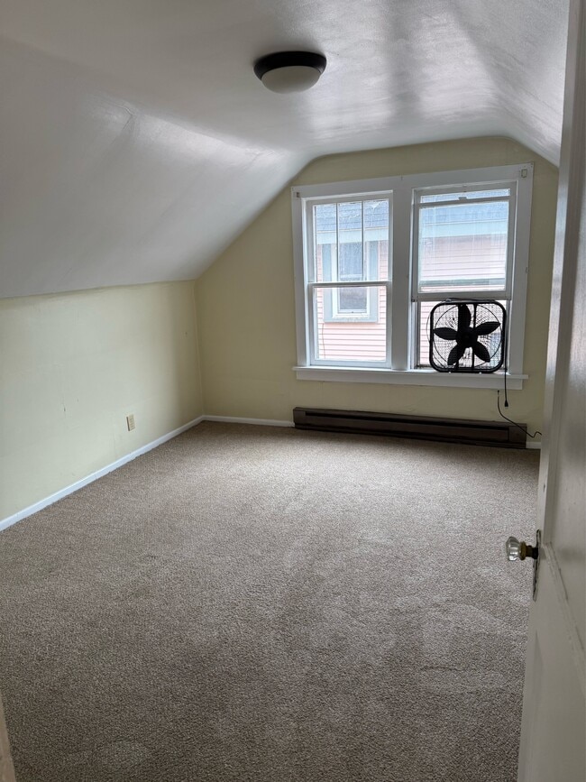 Building Photo - 1408 Ashmun St